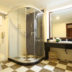 Отель Peony Wanpeng Hotel - Xiamen Китай, Сямынь - отзывы, цены и фото номеров - забронировать отель Peony Wanpeng Hotel - Xiamen онлайн ванная