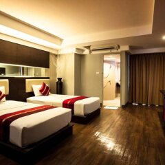 Отель Tara Garden Hotel Таиланд, Бангкок - 1 отзыв об отеле, цены и фото номеров - забронировать отель Tara Garden Hotel онлайн сейф в номере