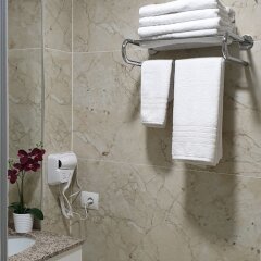 Отель Ramel Hotel Албания, Тирана - отзывы, цены и фото номеров - забронировать отель Ramel Hotel онлайн ванная