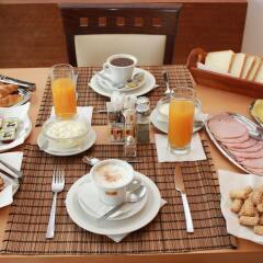 Hellinis Hotel питание
