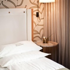 Cortiina Hotel сейф в номере