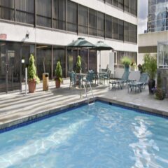 Отель Hyatt Regency Vancouver Канада, Ванкувер - 2 отзыва об отеле, цены и фото номеров - забронировать отель Hyatt Regency Vancouver онлайн с домашними животными