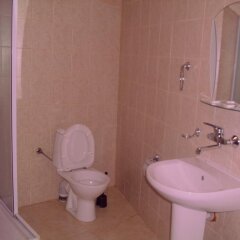 Отель Alabin Central Болгария, София - отзывы, цены и фото номеров - забронировать отель Alabin Central онлайн ванная