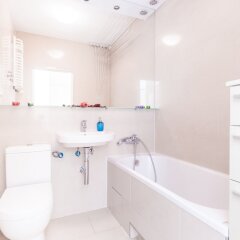Отель Little Home - Rainbow Польша, Варшава - отзывы, цены и фото номеров - забронировать отель Little Home - Rainbow онлайн ванная