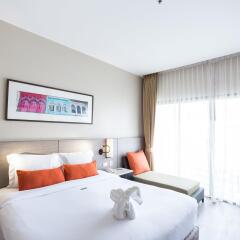 Отель Deevana Plaza Phuket 4* Улучшенный номер с различными типами кроватей