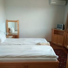 Hotel Comfort Велико Тырново сейф в номере
