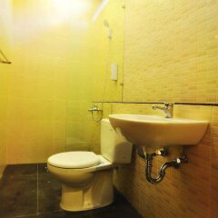 Отель Alia Home Sanur Индонезия, Бали - отзывы, цены и фото номеров - забронировать отель Alia Home Sanur онлайн ванная фото 2