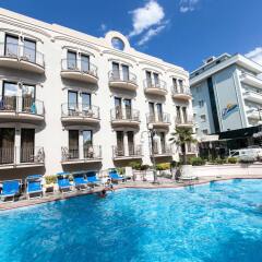 Hotel Ambassador бассейн фото 3