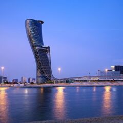 Отель Andaz Capital Gate Abu Dhabi – a concept by Hyatt пляж