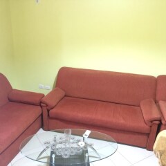 Апартаменты Apartment With 2 Bedrooms in Durrës, With Wonderful sea View and Furnished Terrace - 10 m From the Beach Дуррес комната для гостей фото 4