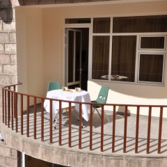 Отель Albert House Hotel Армения, Ереван - 1 отзыв об отеле, цены и фото номеров - забронировать отель Albert House Hotel онлайн балкон