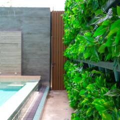 Отель Recenta Express Phuket Town бассейн