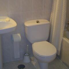 Отель Hostal Esmeralda ванная