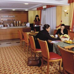 Отель Citadines Trafalgar Square London питание