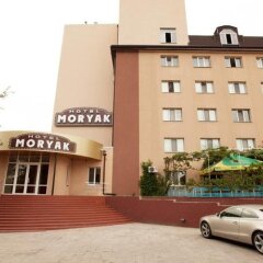 Гостиничный комплекс Моряк Мариуполь парковка