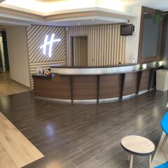 Отель Holiday Inn Paris Montmartre Париж бассейн