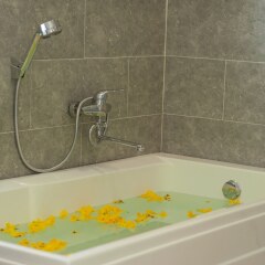 Отель Yellow Daisy Villa спа