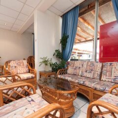 Отель Green Bungalows Hotel Apartments Кипр, Айя-Напа - 6 отзывов об отеле, цены и фото номеров - забронировать отель Green Bungalows Hotel Apartments онлайн интерьер отеля фото 2