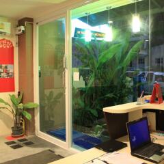 Отель Ananas Phuket Hostel Таиланд, Пхукет - отзывы, цены и фото номеров - забронировать отель Ananas Phuket Hostel онлайн интерьер отеля фото 2