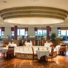 Отель Coral Beach Resort Tiran питание фото 2
