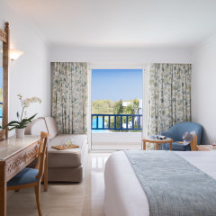Отель Mitsis Ramira Beach Hotel - All Inclusive Греция, Псалиди - отзывы, цены и фото номеров - забронировать отель Mitsis Ramira Beach Hotel - All Inclusive онлайн комната для гостей фото 4