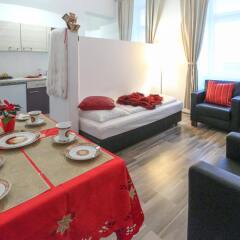 Апартаменты Queens Apartments комната для гостей фото 4