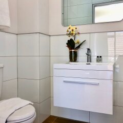 Midtown Rentals at The Four Seasons in Cape Town, South Africa from 86$, photos, reviews - zenhotels.com bathroom photo 2