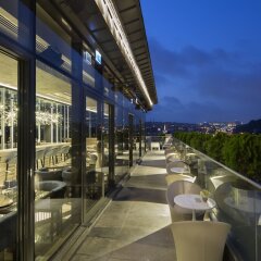 DoubleTree by Hilton Hotel Istanbul - Piyalepasa Турция, Стамбул - 3 отзыва об отеле, цены и фото номеров - забронировать отель DoubleTree by Hilton Hotel Istanbul - Piyalepasa онлайн балкон