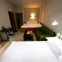 Hello Chengdu International Youth Hostel комната для гостей фото 5