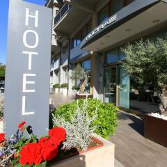 Hotel Dimorae Чивитанова-Марке фото 2