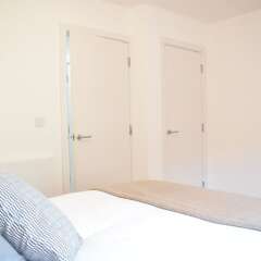 Отель Shoreditch 2 Bedroom House With Large Terrace сейф в номере
