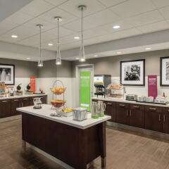 Отель Hampton Inn Brooklyn Park, MN США, Бруклин-Парк - отзывы, цены и фото номеров - забронировать отель Hampton Inn Brooklyn Park, MN онлайн питание