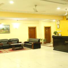 Отель Dreamland Gold Resort Pvt Ltd Непал, Лумбини - отзывы, цены и фото номеров - забронировать отель Dreamland Gold Resort Pvt Ltd онлайн интерьер отеля