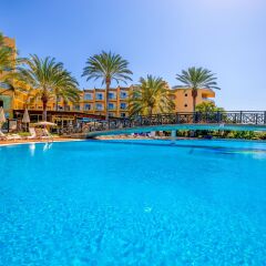 SBH Costa Calma Beach Resort Hotel бассейн