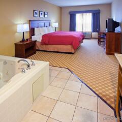 Отель Country Inn & Suites By Carlson Columbus West Колумбус спа