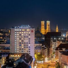 Отель NH München Deutscher Kaiser городской автобус