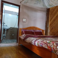 Отель Lenh Family House Шапа сейф в номере