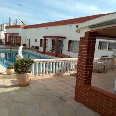 Отель Hostal Lleida парковка фото 2