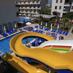 Sun City Apartments & Hotel бассейн