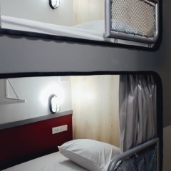 Tales Khaosan Hostel Бангкок сейф в номере