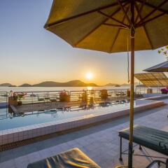 Отель Kantary Bay Hotel, Phuket Таиланд, Пхукет - 3 отзыва об отеле, цены и фото номеров - забронировать отель Kantary Bay Hotel, Phuket онлайн бассейн фото 2