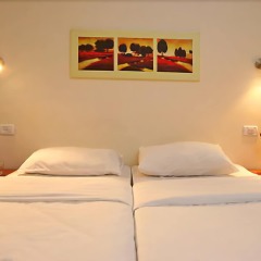 Jerusalem Inn Израиль, Иерусалим - 6 отзывов об отеле, цены и фото номеров - забронировать отель Jerusalem Inn онлайн комната для гостей
