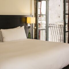 Le Petit Hotel комната для гостей