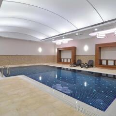 DoubleTree by Hilton Hotel Van бассейн