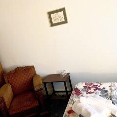 Отель Victoria & Albert Guesthouse балкон
