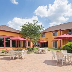 Отель Chicago Club Inn & Suites фото 3