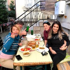 Отель Canape Connection Guest House Болгария, София - отзывы, цены и фото номеров - забронировать отель Canape Connection Guest House онлайн питание