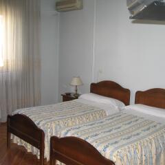 Отель Hostal Splendid Испания, Мадрид - отзывы, цены и фото номеров - забронировать отель Hostal Splendid онлайн сейф в номере