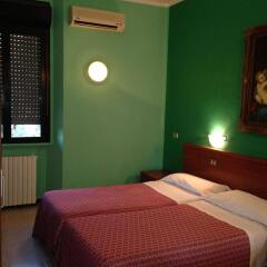 Hotel Bonola комната для гостей