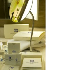Grand Hotel Savoia сейф в номере